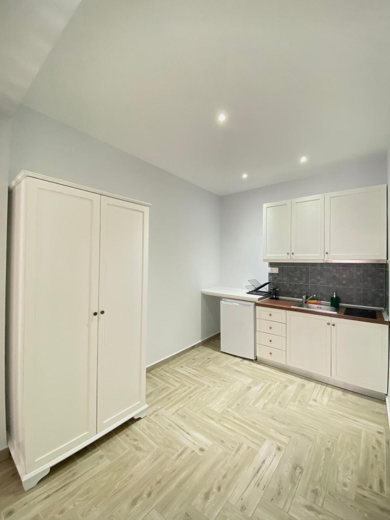 Thea Apartments Skála Marión Εξωτερικό φωτογραφία